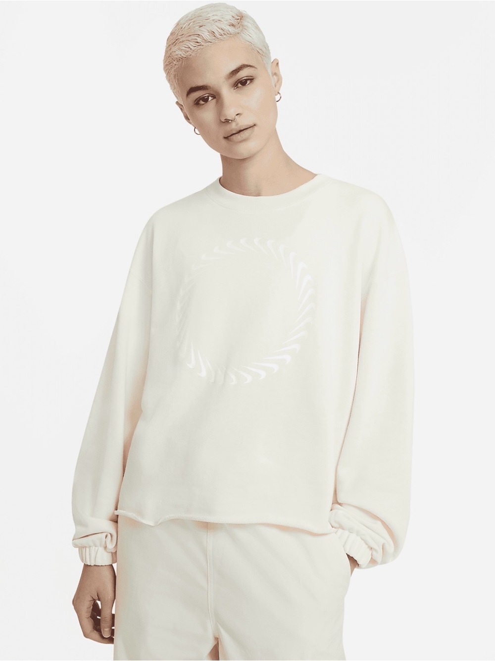 Nike Sportswear Icon Clash Crewneck Cream Sweatshirt Size Large